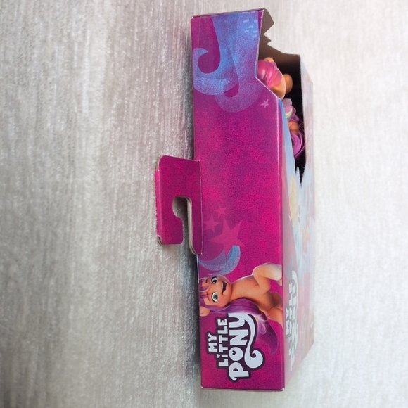 My Little Pony Sunny Starscout Cutie Mark Magic Hoof To Heart 16 Pieces Age 5+ - Picture 11 of 13